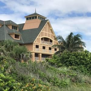 Meet your Posher, Janet